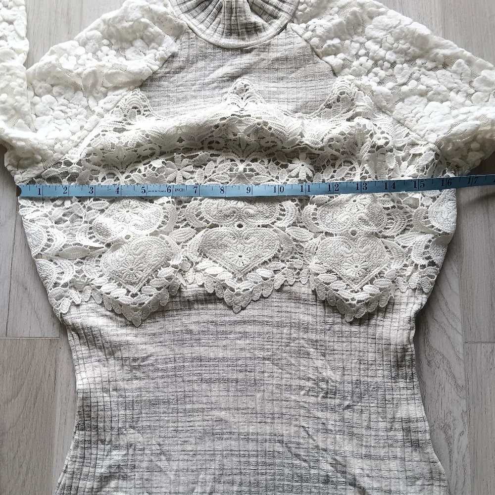 Venus Lace Long-Sleeve Mock Neck Ribbed Knit Top Ivory Ecru Grey Sheer Medium